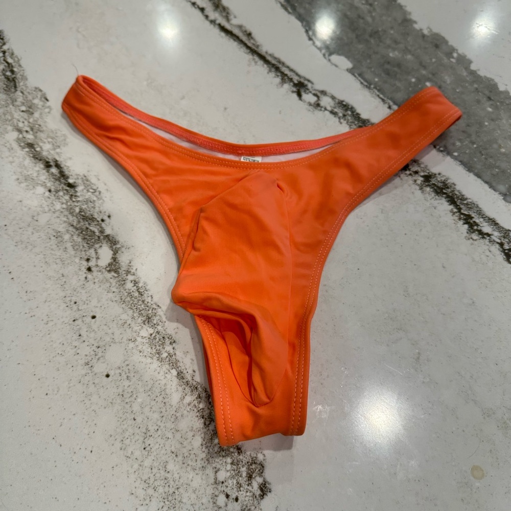 Men’s Brazilian swim brief